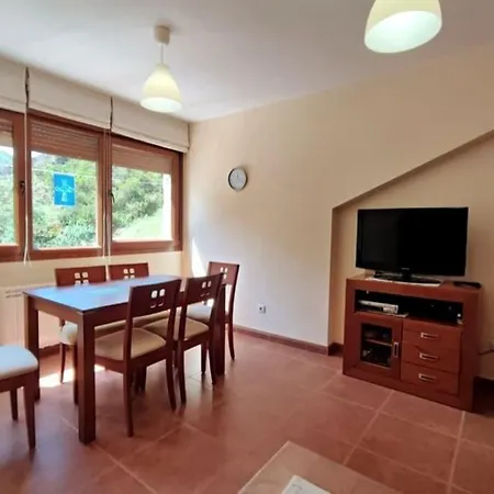 Апартаменты La Casina Azul Confortllanes *